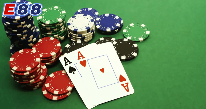 Các Lời Khuyên Từ Chuyên Gia Để Chiến Thắng Bài Poker Tại Nhà Cái E88